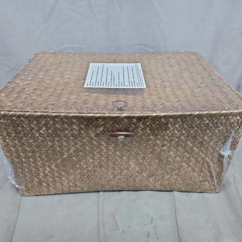 WOVEN WICKER STORAGE BOX WITH LID 