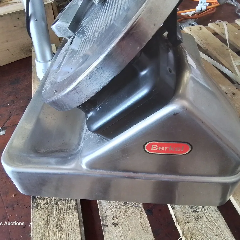 BERKEL 800S ELECTRIC MEAT SLICER 
