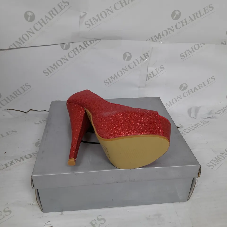 CASSANDRA  PLATFORM STILLETO HEEL IN RED GLITTER SIZE 5