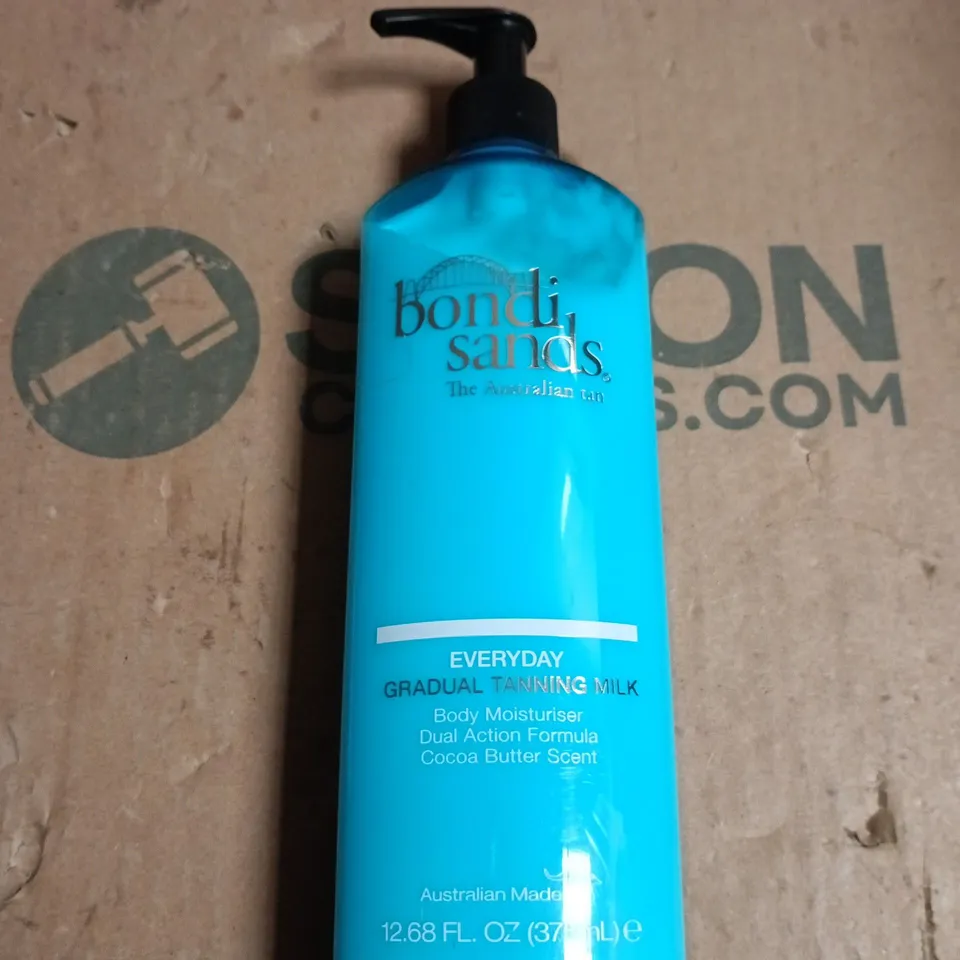APPROXIMATELY 15 ASSORTED COSMETIC ITEMS INCLUDING VANILLA-ICIOUS SHOWER GEL , THE ORIGINAL NIACINAMIDE TAWAS SOAP AND BONDI SANDS TANNING MILK 
