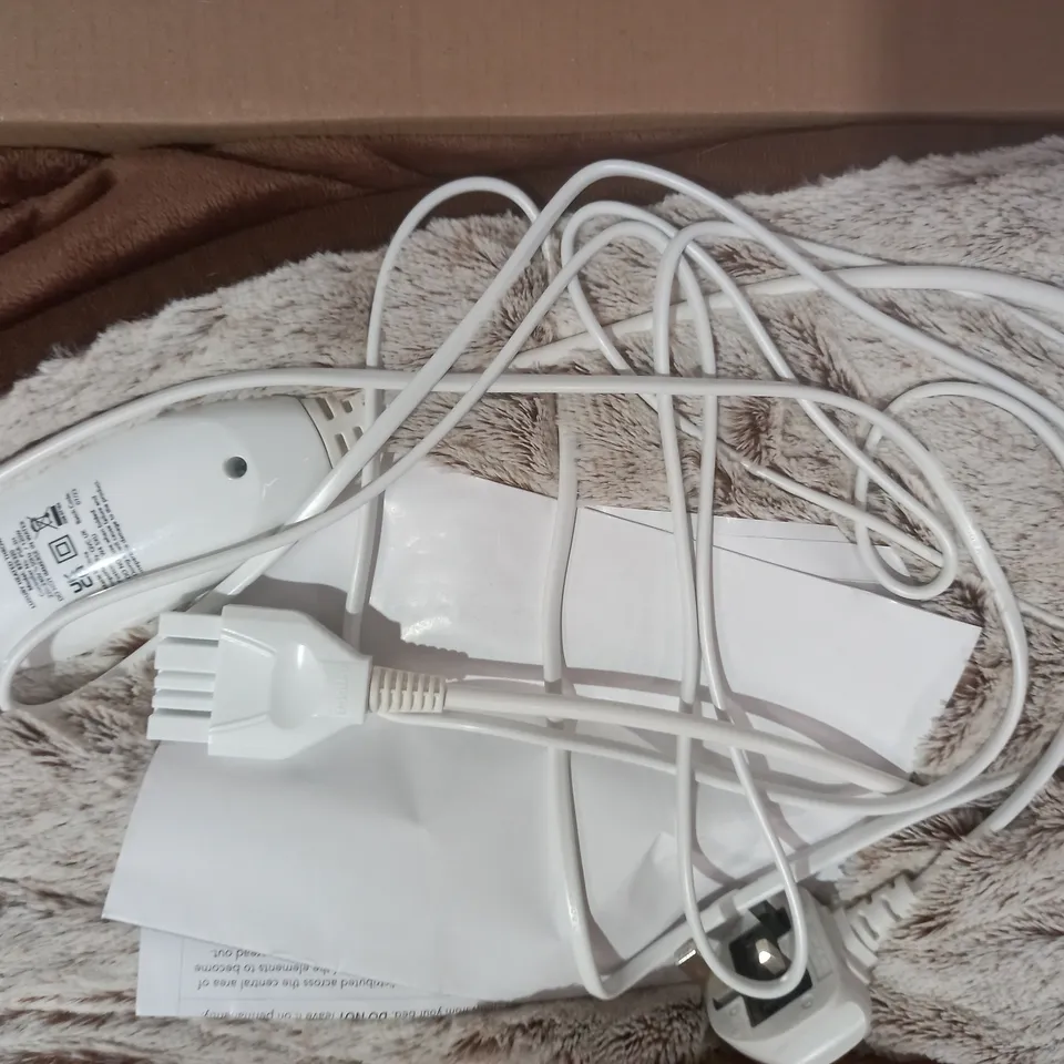 BOXED COZEE HOME LUXURY HEATED THROW IN NEUTRAL/BROWN