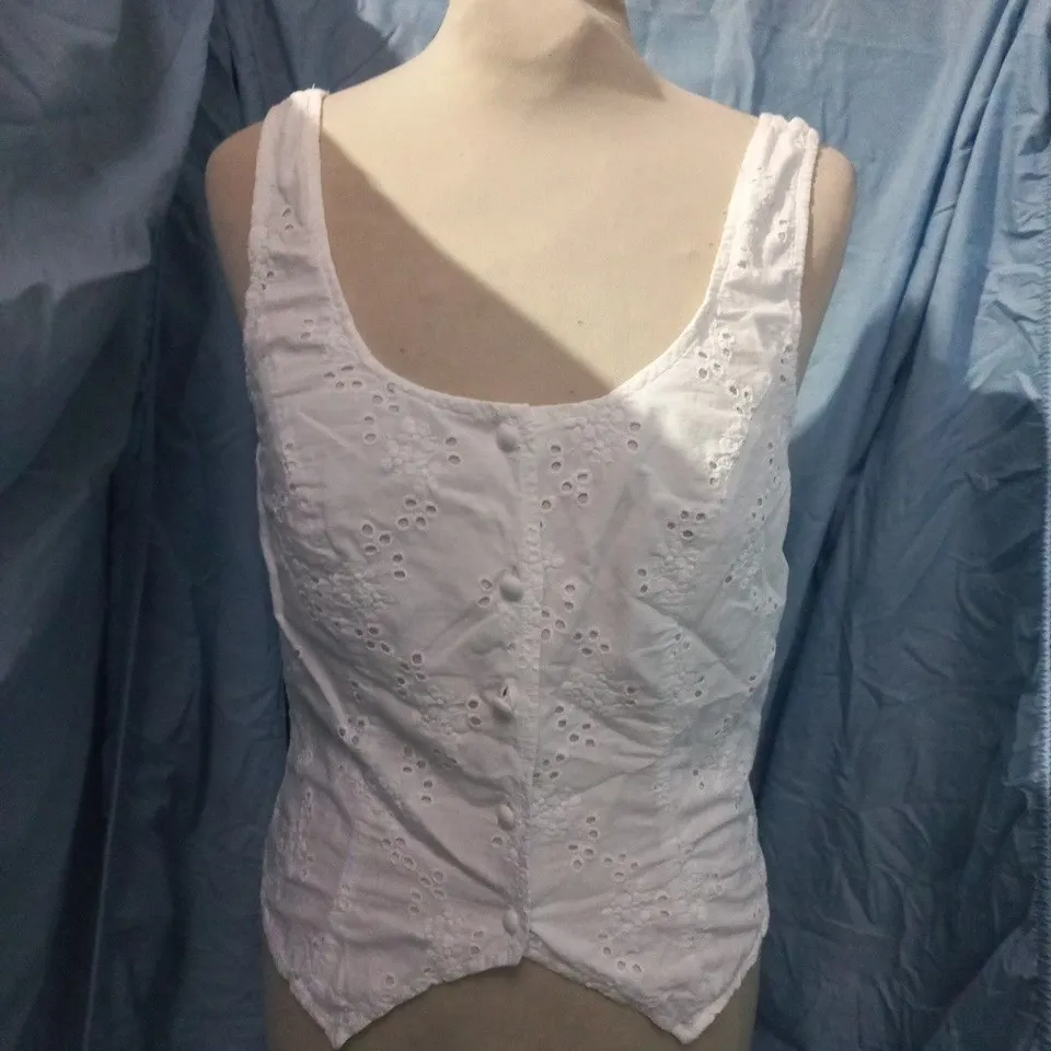 NOBODY'S CHILD WHITE EYELET TANK TOP – UK 8 (EU 36, USA 4)