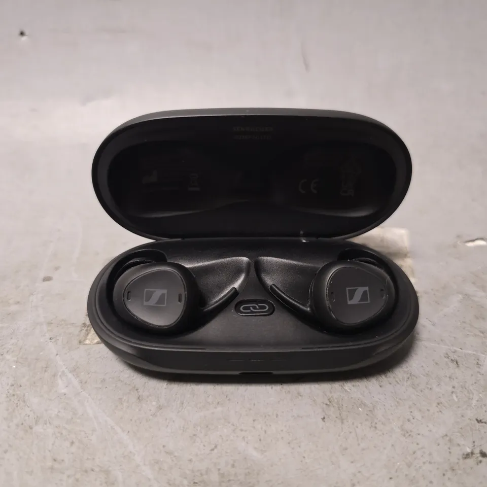 BOXED SENNHEISER TV CLEAR SET 