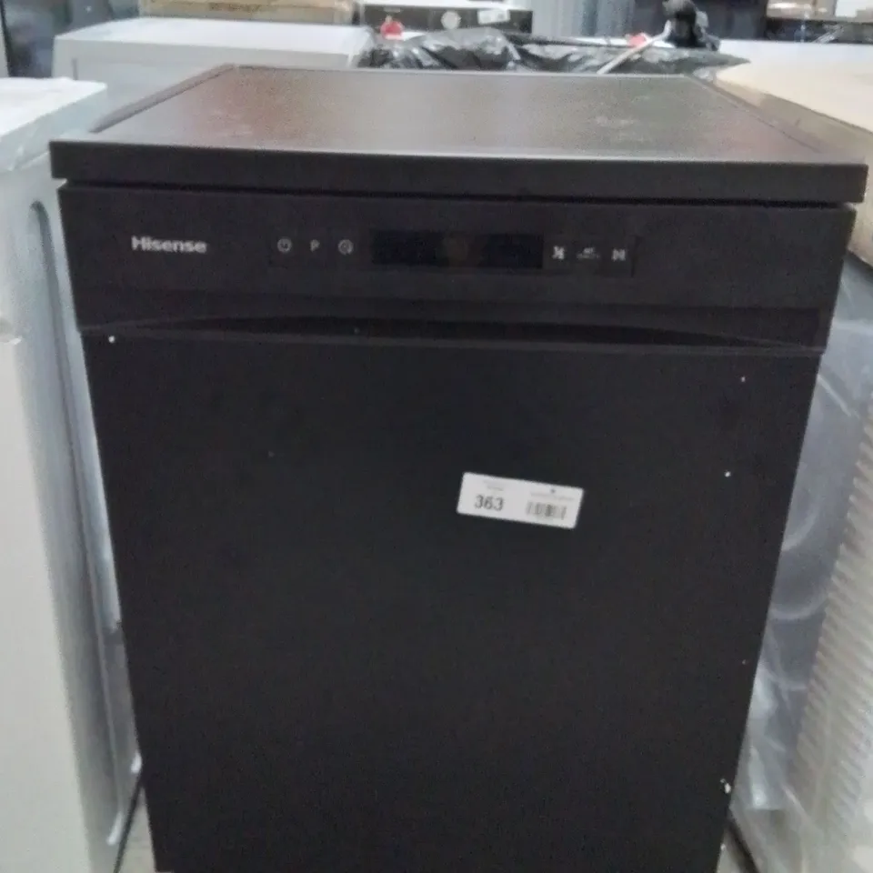 HISENSE HS622E90WUK FREESTANDING STANDARD DISHWASHER 85CM HIGH - E RATED , 24 X 23 X 33 INCHES (L X W X H) [ENERGY CLASS E] [ENERGY CLASS E] 