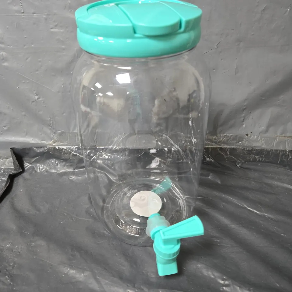 APPROXIMATELY 10 CLEAR DRINK DISPENSERS