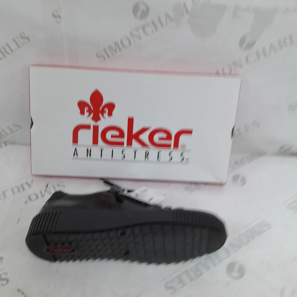 BOXED PAIR OF RIEKER TRAINERS WITH ZIP IN BLACK UK SIZE 5