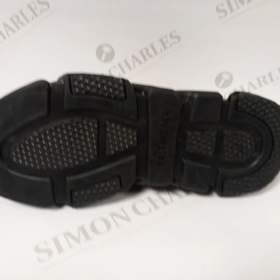 BALENCIAGA BLACK SIZE