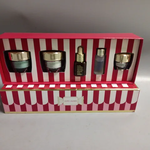 BOXED ESTEE LAUDER DAILY SKIN DEFENDERS MINATURES GIFT SET