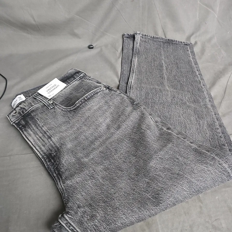 ABERCROMBIE AND FITCH VINTAGE STRAIGHT LEG JEANS SIZE 32 