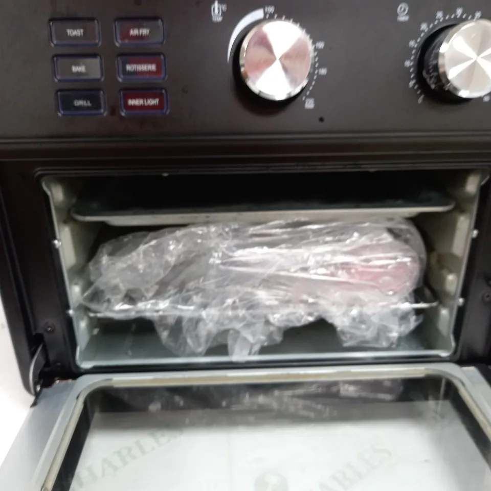 COOK'S ESSENTIAL 21-LITRE AIRFRYER OVEN IN BLACK