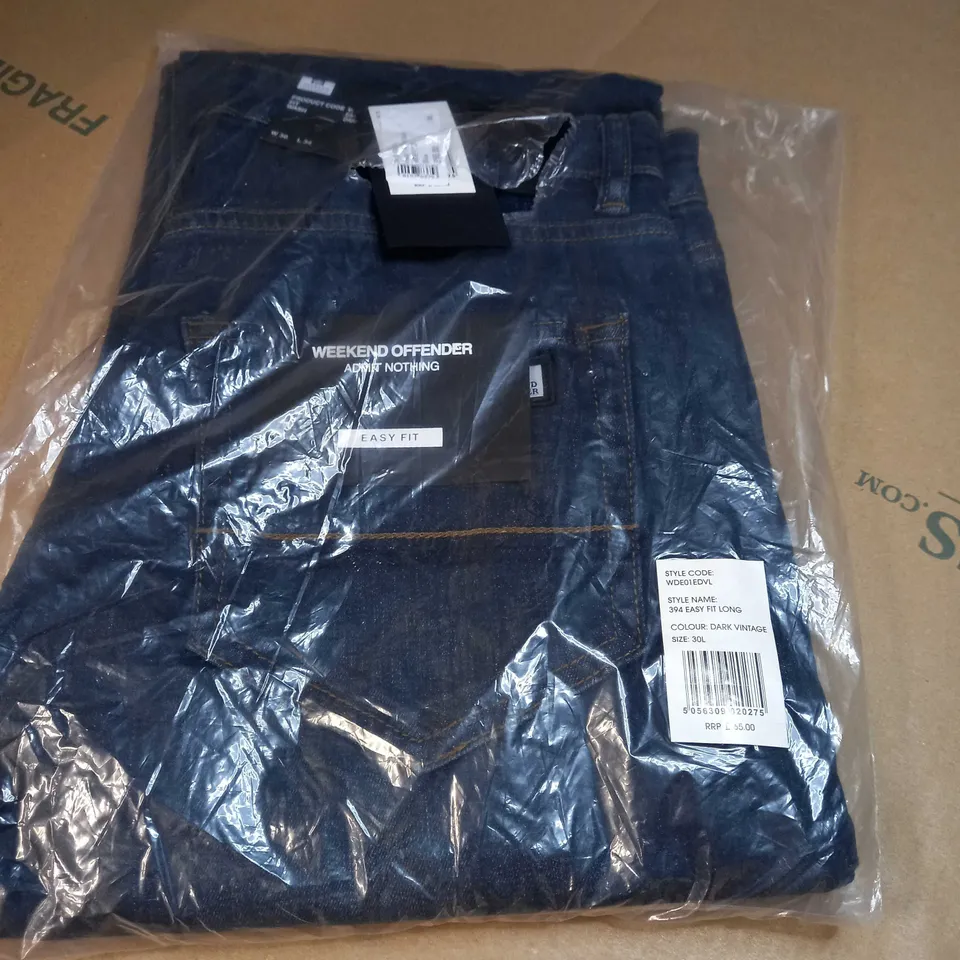 PACKAGED DARK VINTAGE JEANS - SIZE 30L