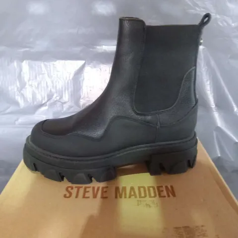 BOXED STEVE MADDEN MERILYN BLACK ANKLE BOOTS SIZE 5