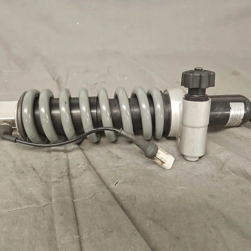 VEHICLE REAR SHOCK ABSORBER - COLLECTION ONLY