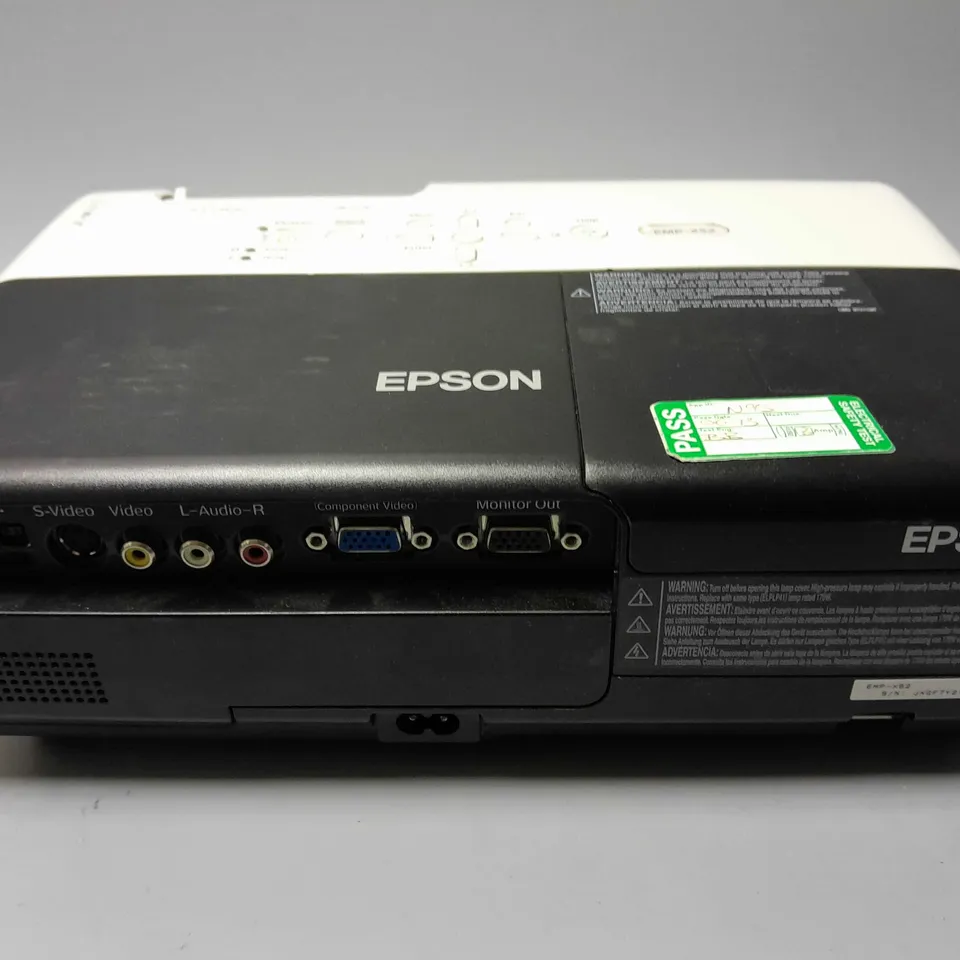 EPSON EMP-X52 LCD PROJECTOR