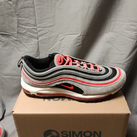 NIKE AIR BLACK/GREY/RED SIZE 11