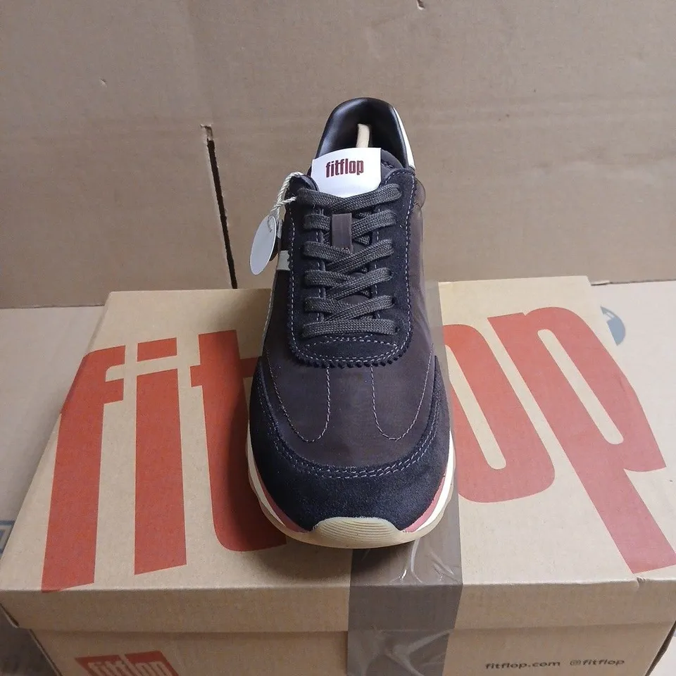 FITFLOP SNEAKERS – NAVY/BLACK (WOMEN'S) BOXED SIZE 6.5