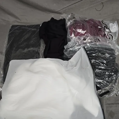 APPROXIMATELY 35 ASSORTED CLOTHING ITEMS IN VARIOUS SIZES, STYLES & COLOURS TO INCLUDE TROUSERS, SWEATER, TOPS, ETC - COLLECTION ONLY