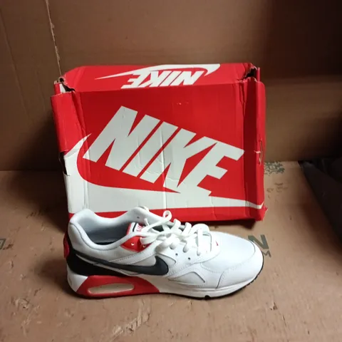 NIKE AIR MAX TRAINERS – WHITE/BLACK/RED, MEN'S - SIZE UK 8 