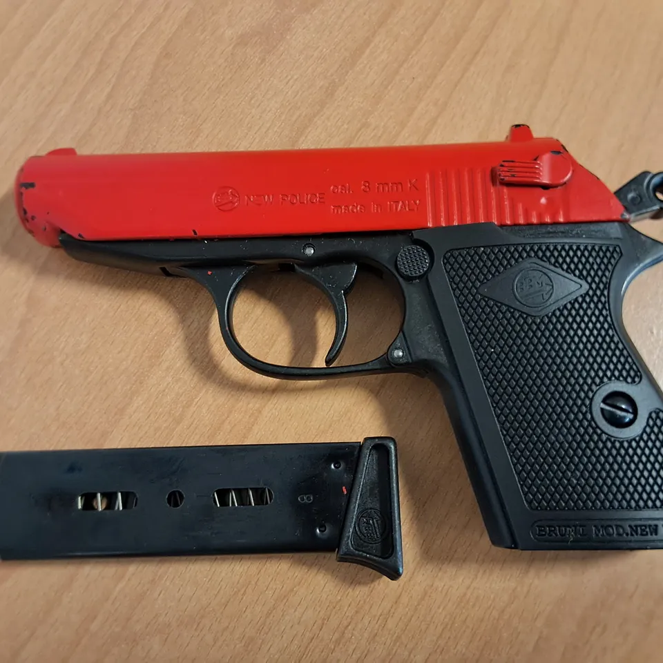 BRUNI MOD NEW POLICE 8MM BLANK FIRING PISTOL