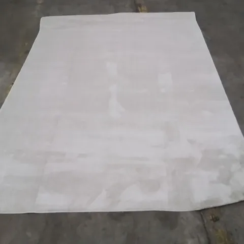 QUALITY DESIGNER AREA RUG - APPROXIMATELY 240X160CM