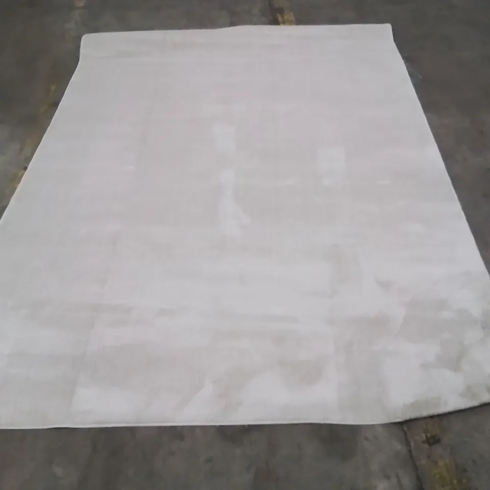 QUALITY DESIGNER AREA RUG - APPROXIMATELY 240X160CM