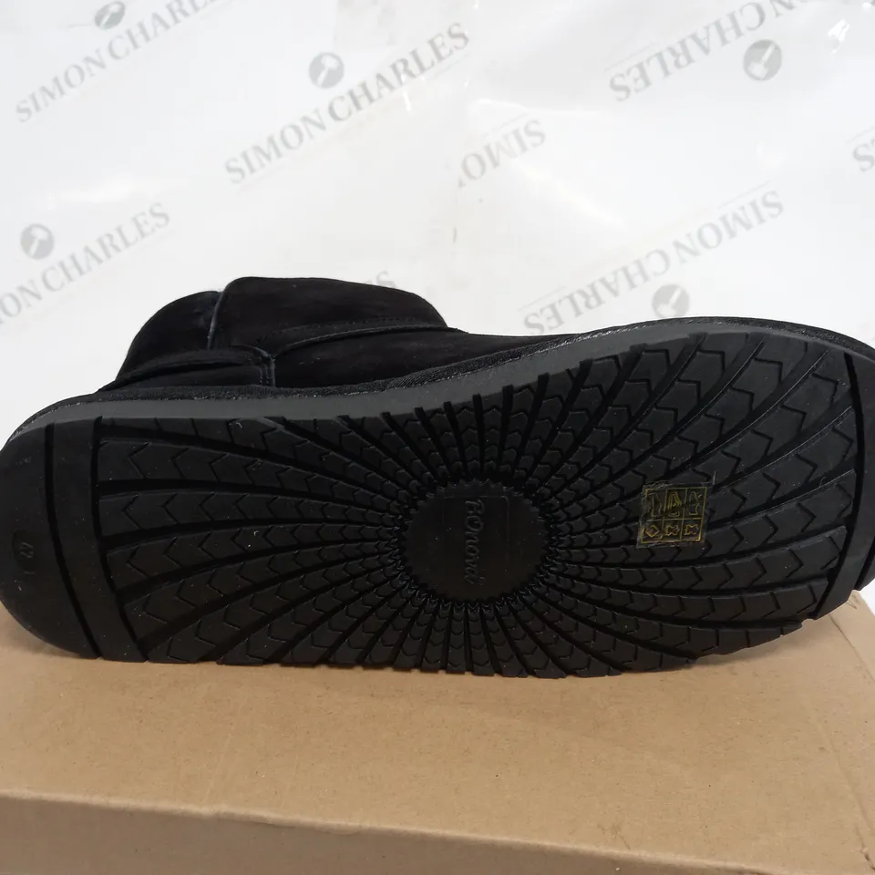 BONOVA HANDMADE SHEEP SKIN MID CHESTNUT - SIZE 9