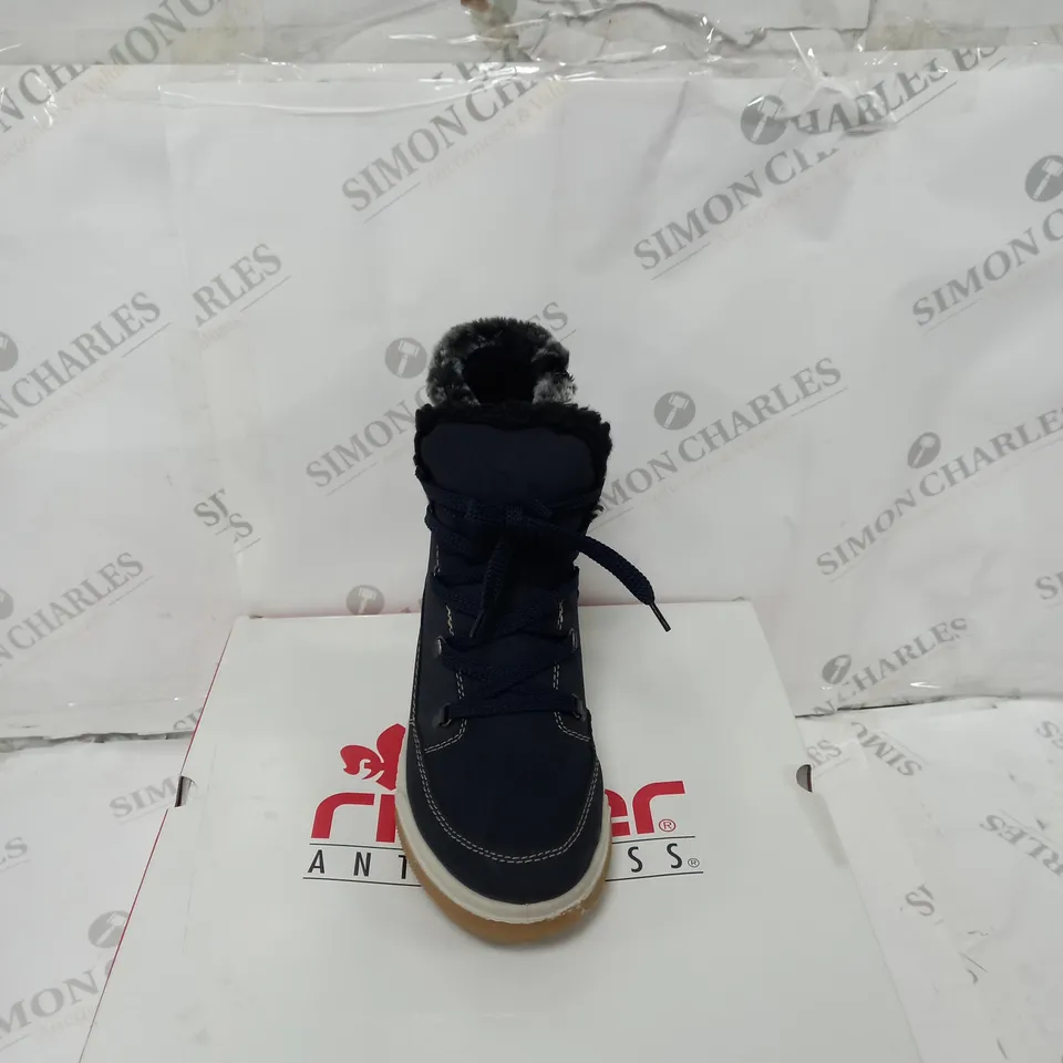BOXED PAIR OF RIEKER BLUE BOOTS SIZE 7.5