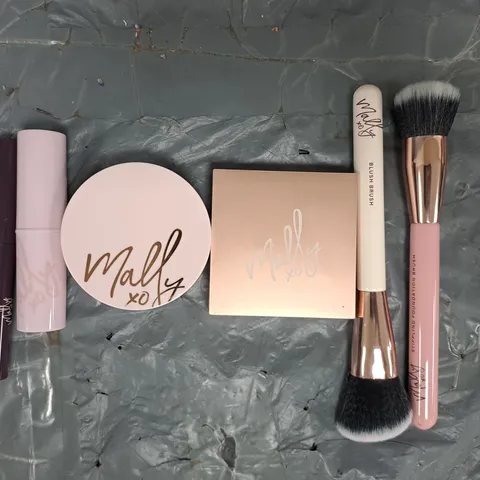 MALLY MAKE-UP SET