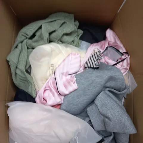 LARGE BOX OF APPROXIMATELY 25 ASSORTED CLOTHING ITEMS IN VARIOUS COLOURS, STYLES AND SIZES - COLLECTION ONLY