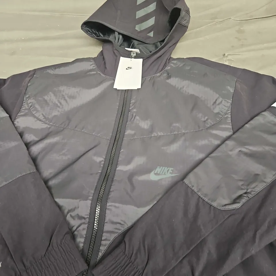 NIKE AIR MAX WOVEN JACKET - SIZE SMALL - MENS 