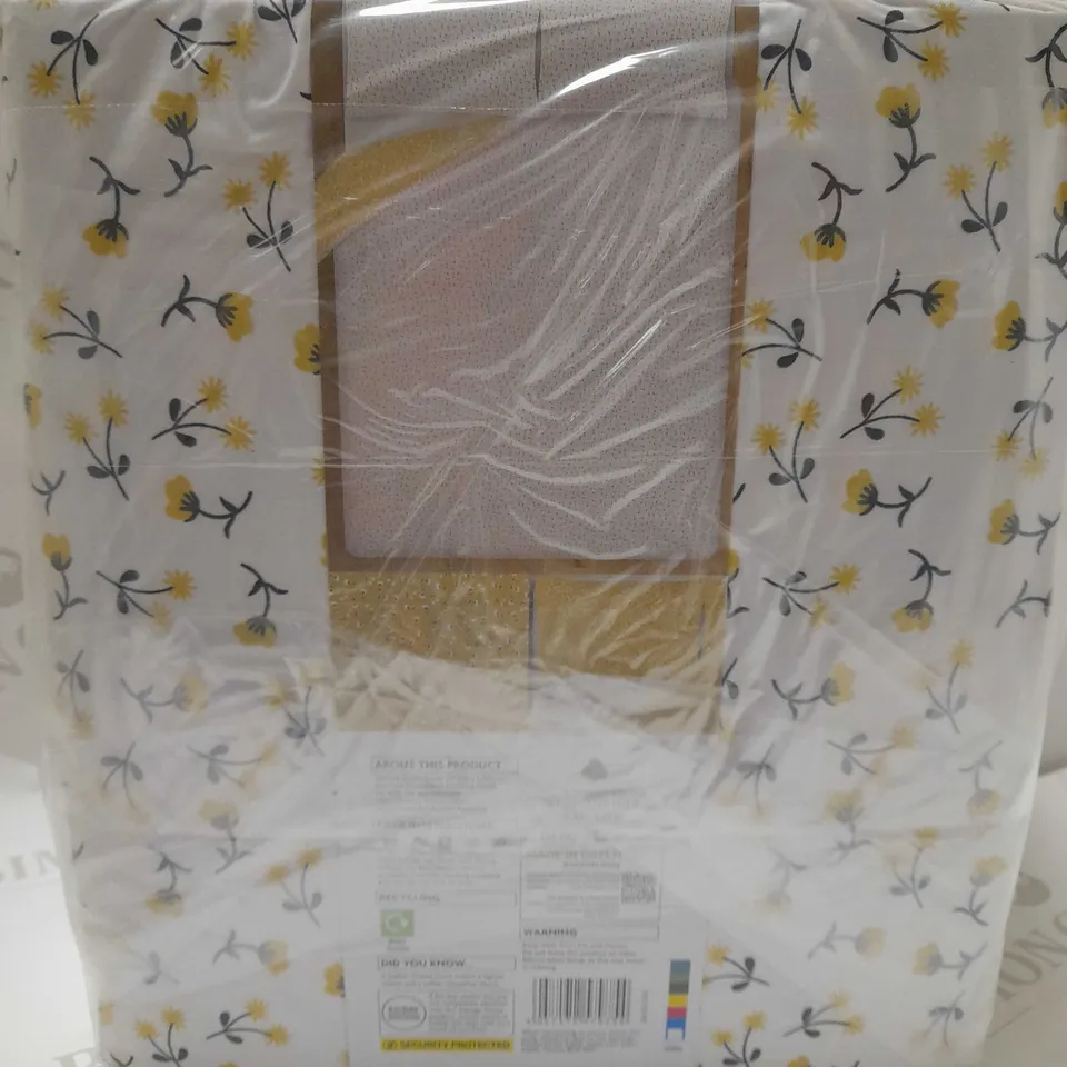 LOT OF 3 GEORGE LEMON/WHITE FLORAL SPRING DUVET SETS - DOUBLE