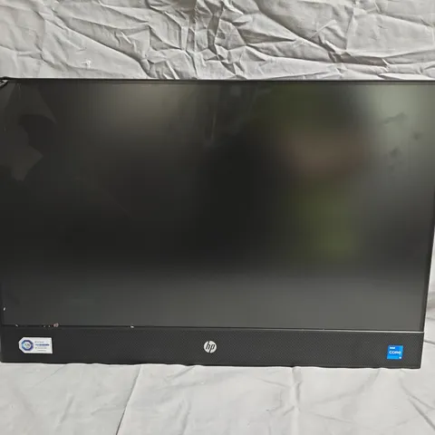 HP PROONE 440 ALL-IN-ONE DESKTOP PC 23.8 INCH G9 – SCREEN CRACK TOP-LEFT