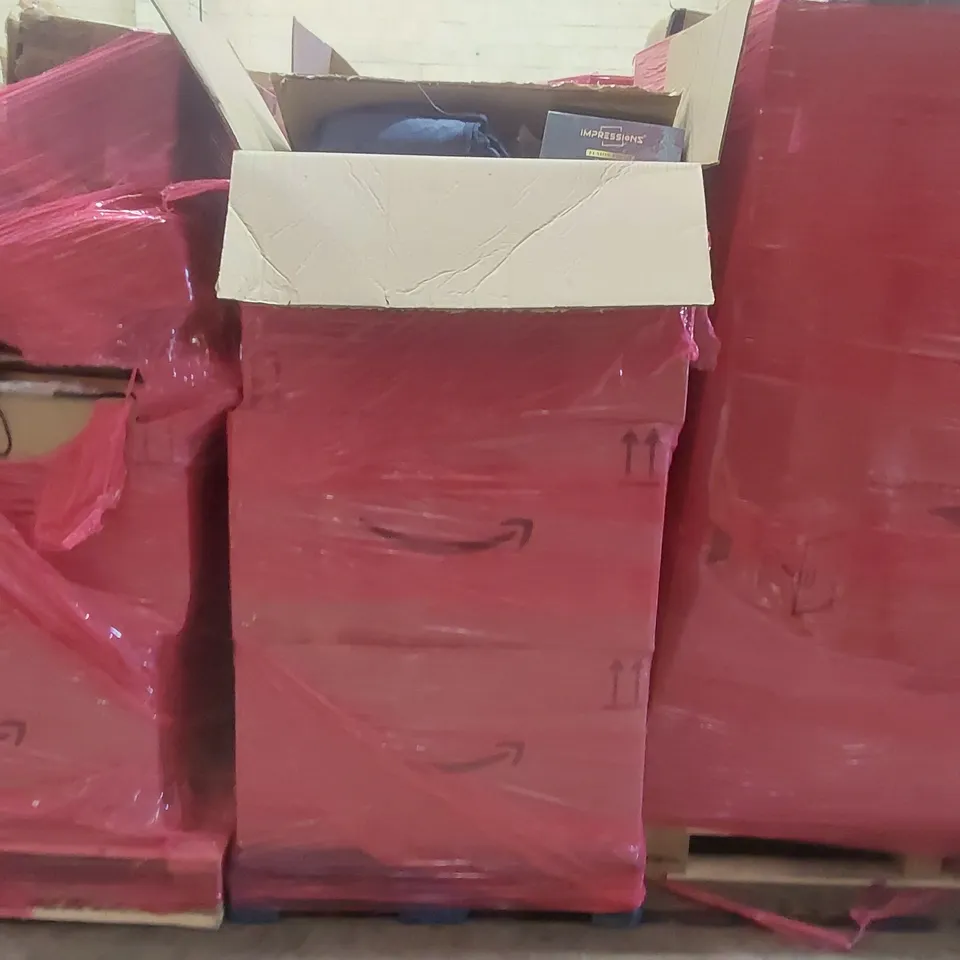 PALLET OF ASSORTED ITEMS INCLUDING: MAKE-UP REMOVAL & RESTORATION KITS, GLASS PAINT, TRIANGLE POWDER PUFFS, HAND EXTENSION EXERCISER, FLOATING SHELVES ECT
