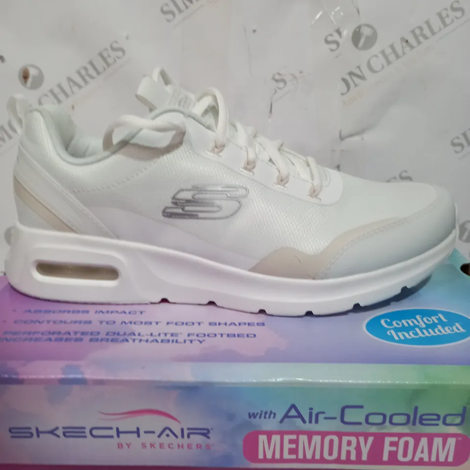 BOXED PAIR OF SKECHERS AIR COURT TRAINERS IN WHITE SIZE 3.5
