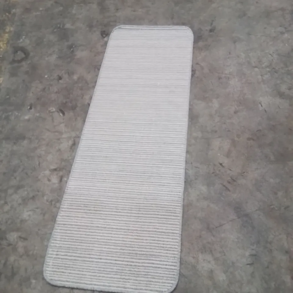 QUALITY DESIGNER AREA RUG - APPROXIMATELY 150X50CM