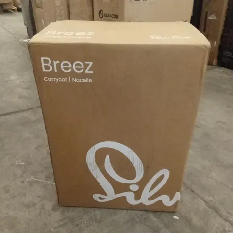 BOXED SILVER CROSS BREEZE CARRYCOT - ONYX