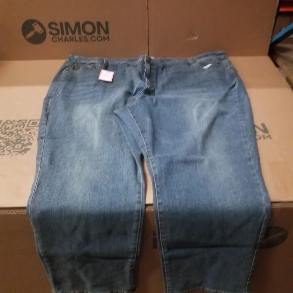 BOX CONTAINING APPROXIMATELY 12 BRAND NEW JULIPA DENIM BLUE SLIM FIT JEANS - SIZE 30