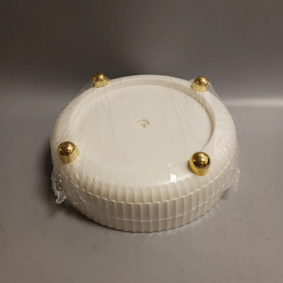 REFINED WHITE AND GOLD PLASTIC TURNTABLE 