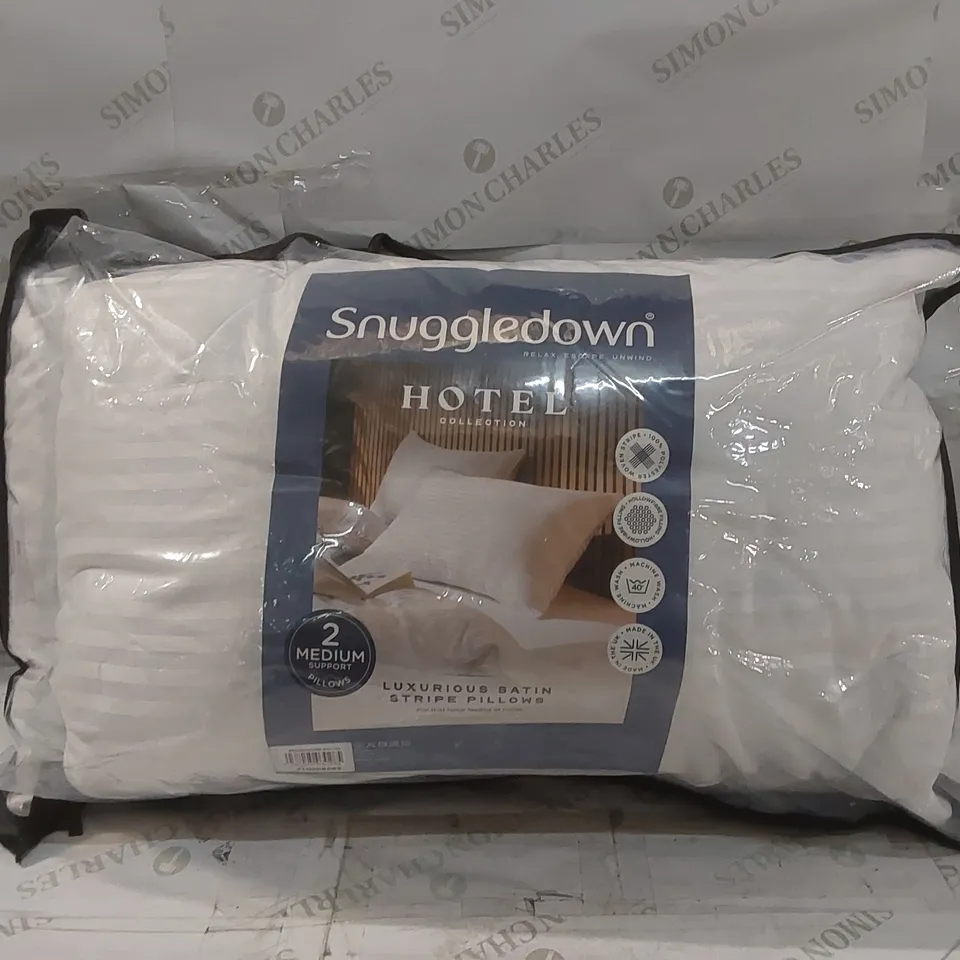 BAGGED PAIR OF SNUGGLEDOWN HOTEL COLLECTION MEDIUM SUPPORT PILLOWS