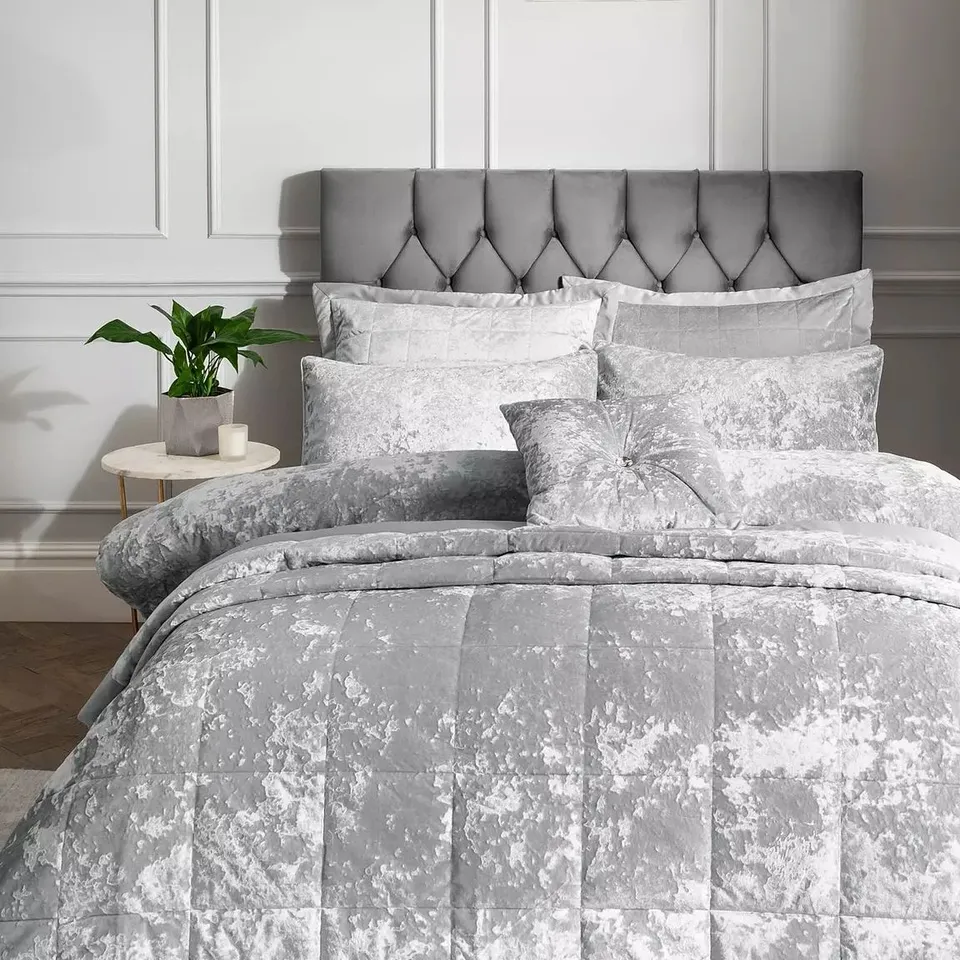 CATHERINE LANSFIELD CRUSHED VELVET DUVET COVER AND PILLOWCASE SET SUPER KING