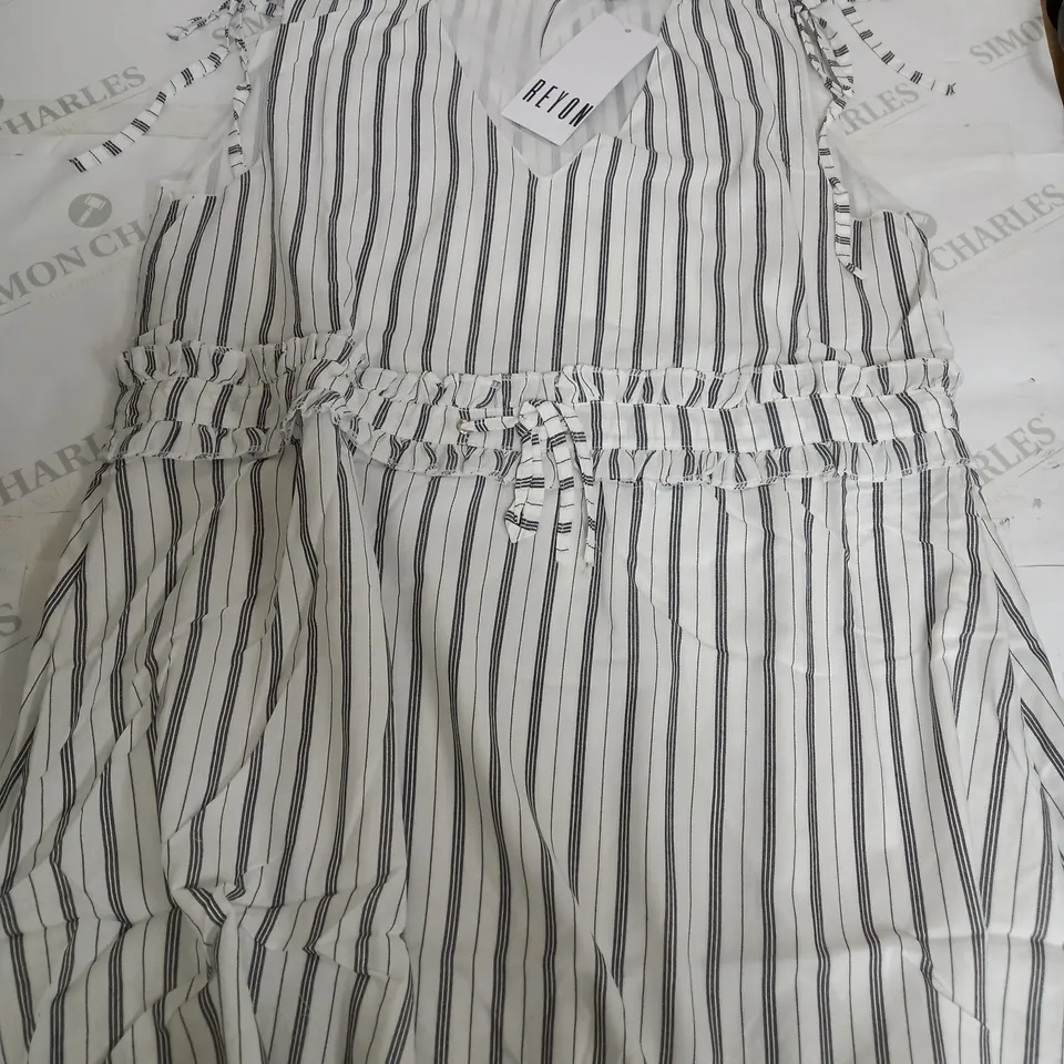 REYON WHTIE & BLACK SHORT DRESS - EUR SMALL