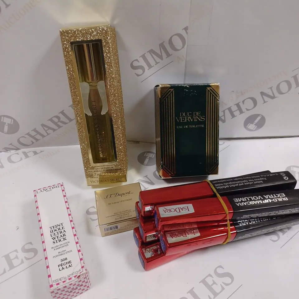 BOX OF APPROXIMATELY 20 ASSORTED MAKEUP ITEMS TO INCLUDE VICTORIA SECRET ANGEL DUST, LANCOME PORTABLE STICK, ISADORA MASCARA ETC