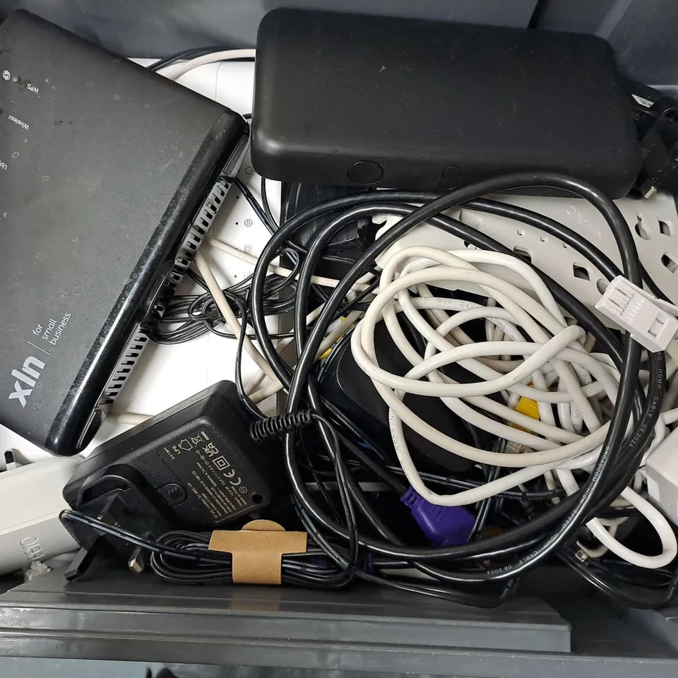 APPROXIMATELY 5 ASSORTED HOUSEHOLD ITEMS TO INCLUDE ROUTERS, CABLES, ETC