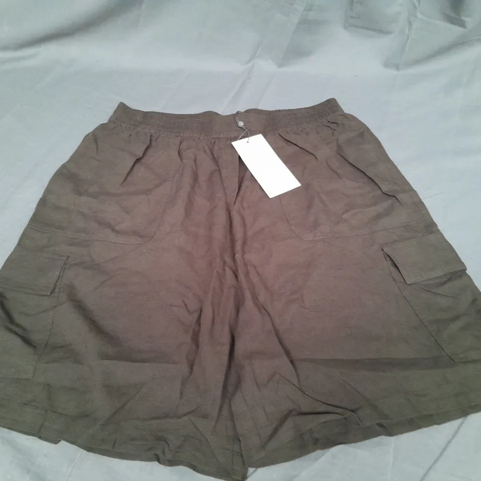 KAFFE KAMILLA SHORTS IN FOREST NIGHT - 40