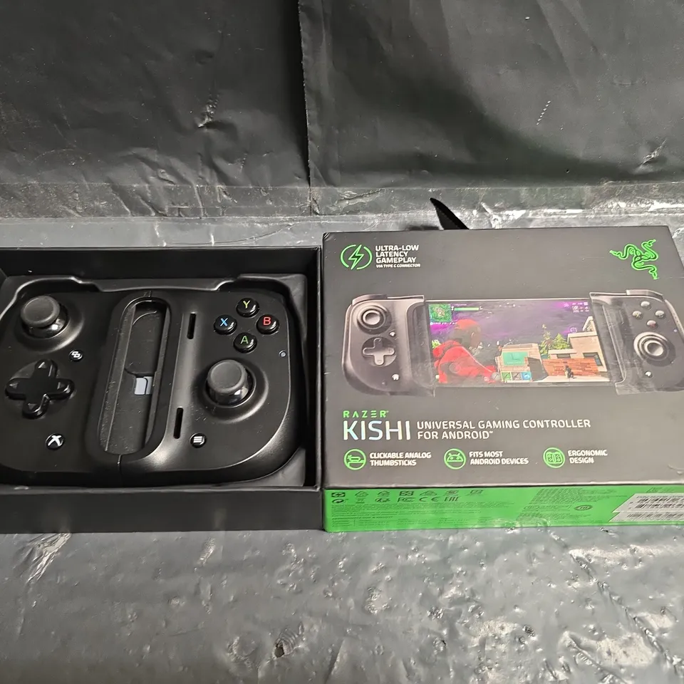 RAZER KISHI UNIVERSAL GAMING CONTROLLER FOR ANDROID