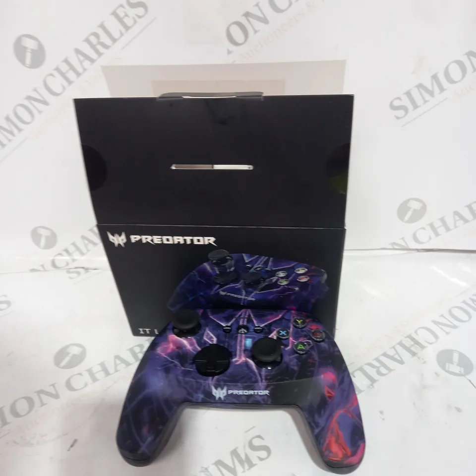 PREDATOR - WIRELESS PRO GAME CONTROLLER 