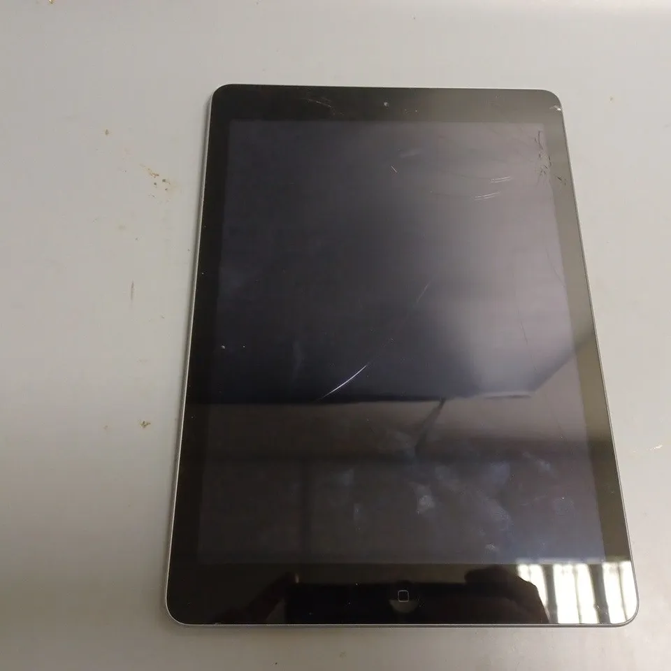 APPLE A1474 IPAD AIR 