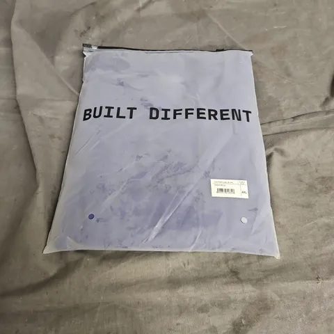 BUILT DIFFERENT CREW NECK TSHIRT IN PURPLE BLUE SIZE 4XL