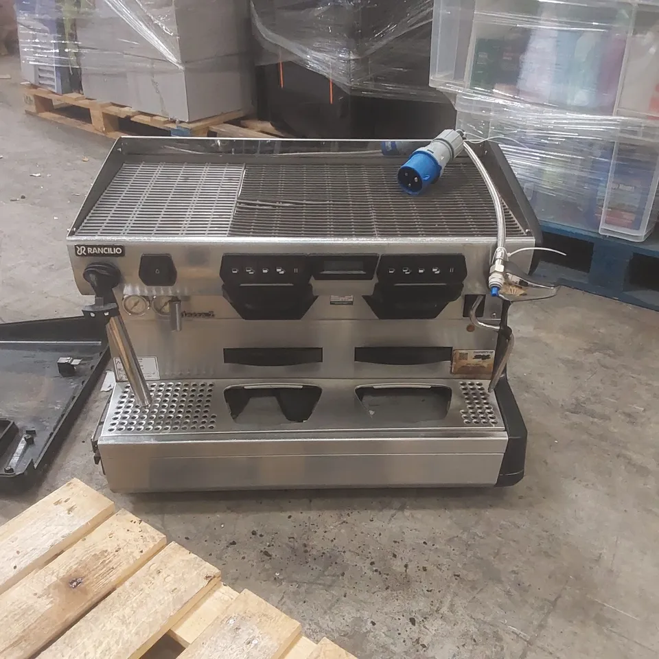 RANCILIO CLASSE 7 COMMERCIAL 2 GROUP COFFEE MACHINE