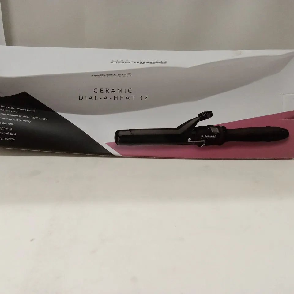 BOXED BABYLISS CERAMIC DIAL-A-HEAT 32 CURLING WAND
